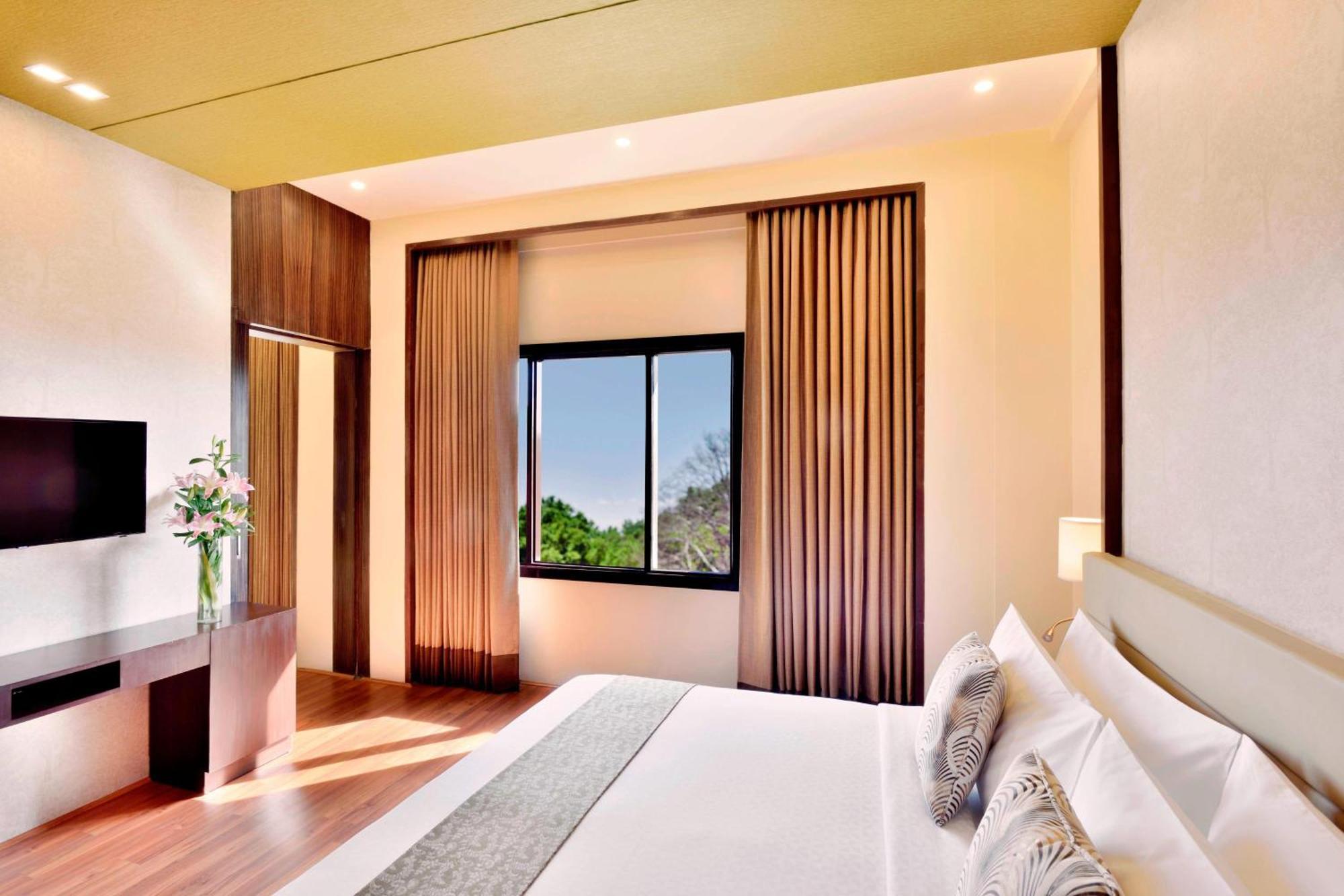 Four Points By Sheraton Srinagar Buitenkant foto