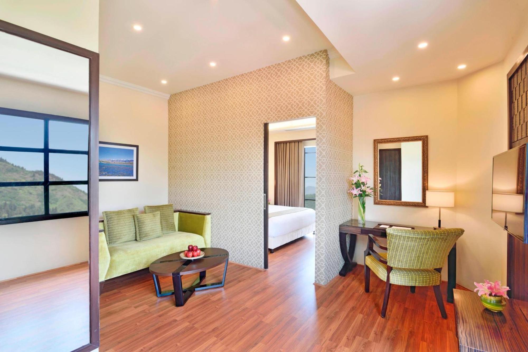Four Points By Sheraton Srinagar Buitenkant foto
