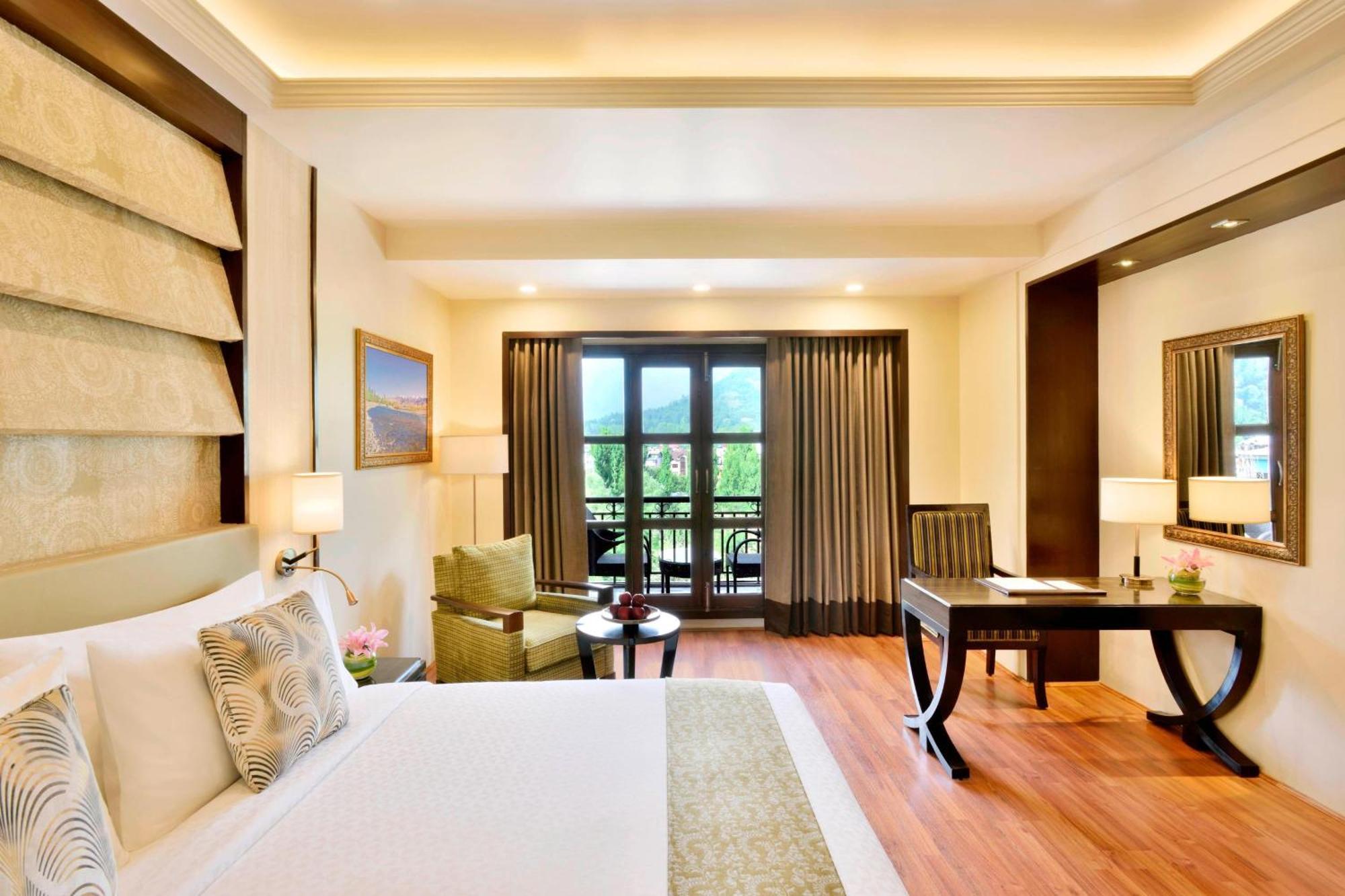 Four Points By Sheraton Srinagar Buitenkant foto